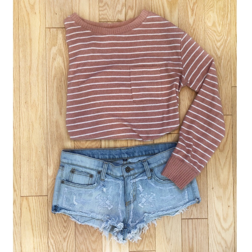 CARMAR Lightwash Embroidered Denim Shorts |Size 27